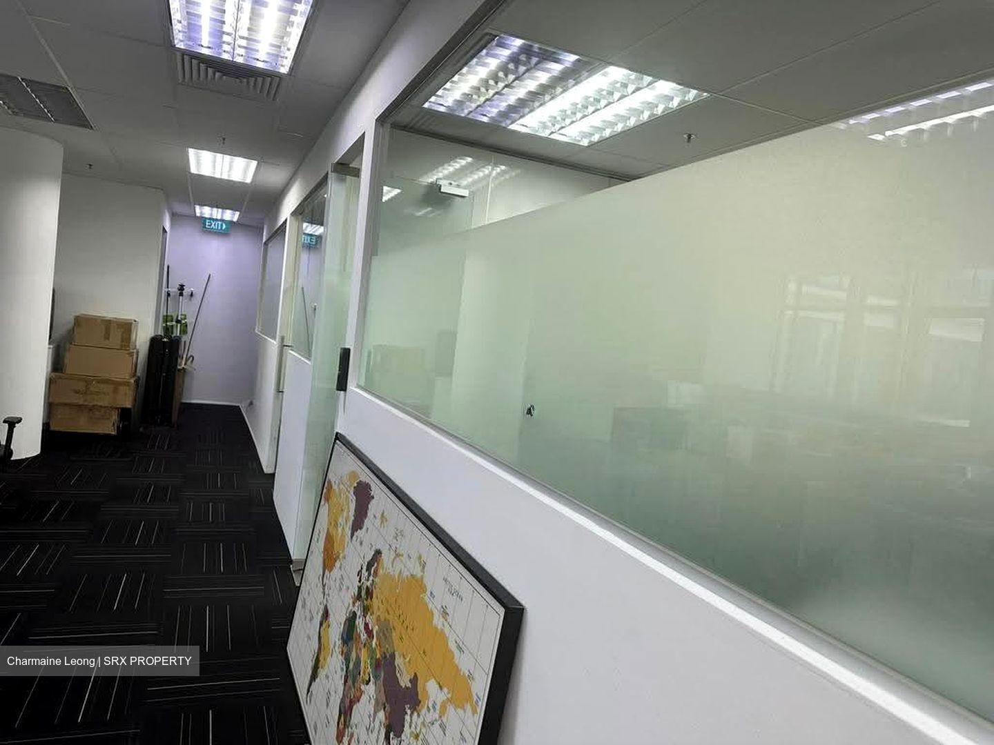 Zhongshan Mall (D12), Office #637665821